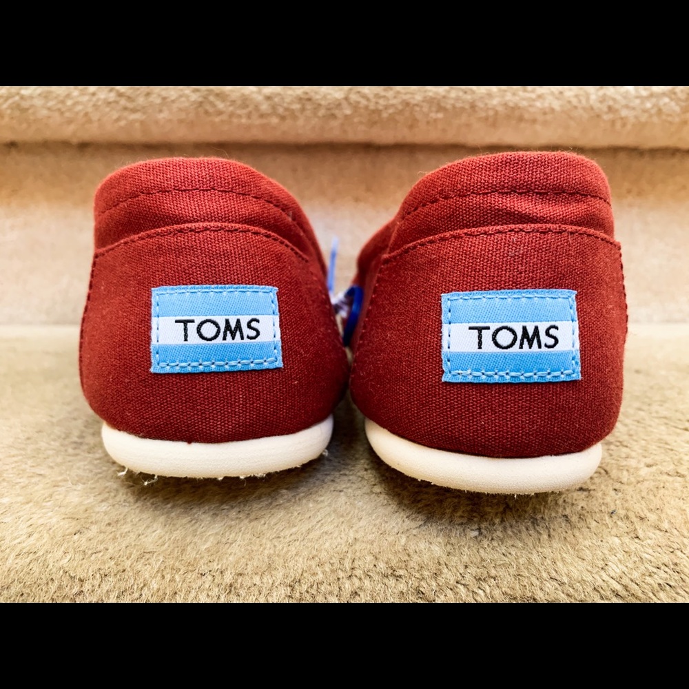 Toms Burgundy Canvas Shoes Sz. 9.5